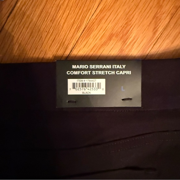 NWT Mario Serrano black pull on capris size L - Picture 7 of 8